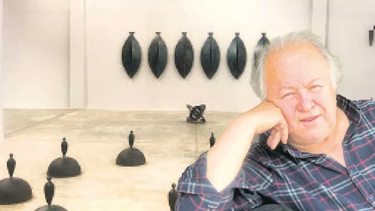 Baksı Müzesi’nin yeni sergisi “Gözlemevi” Osman Dinç’in demir, pirinç, bronz ve camdan ürettiği heykelleri izleyiciyle buluşturuyor. Dinç, “Bütün evren insanın devamı şeklindedir. ‘Gözlemevi’nde olmak benim için çok önemli” diyor.

milliyetsanat.com/haberler/diger…