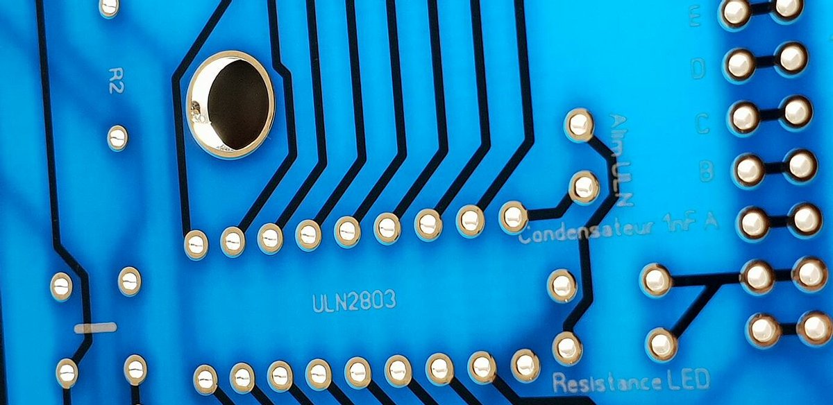 bfmbusiness's tweet photo. 𓇲 Le spécialiste des cartes de circuits imprimés #Icape lance son entrée en Bourse https://t.co/dr6IjJPrRX https://t.co/JfcgJOxeqi