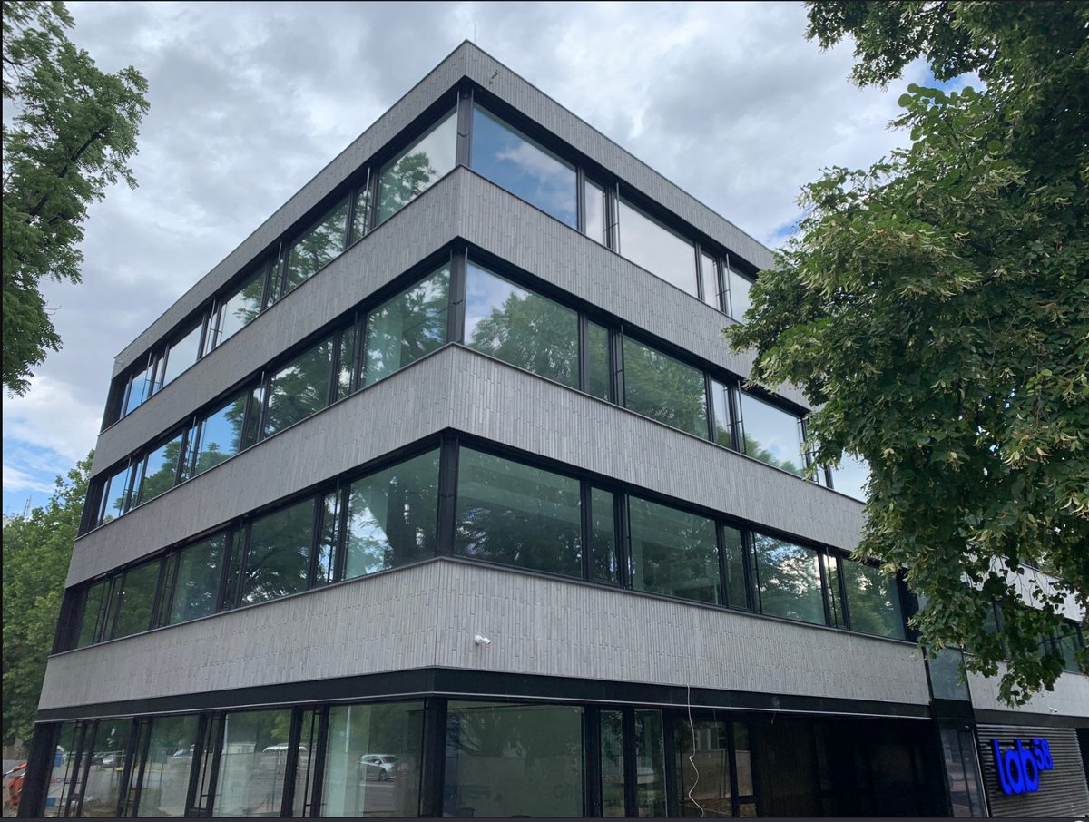 StemcellX's tweet photo. Our new headquarters in @Szeged, Hungary are nearing completion!

Occupying 1000 sqM in the new state-of-the-art development and providing brilliant career opportunities for ambitious and enthusiastic professionals @SZBK @UniversityofSzeged

read more: https://t.co/1rwx1yNLAm https://t.co/EnjE55T89F