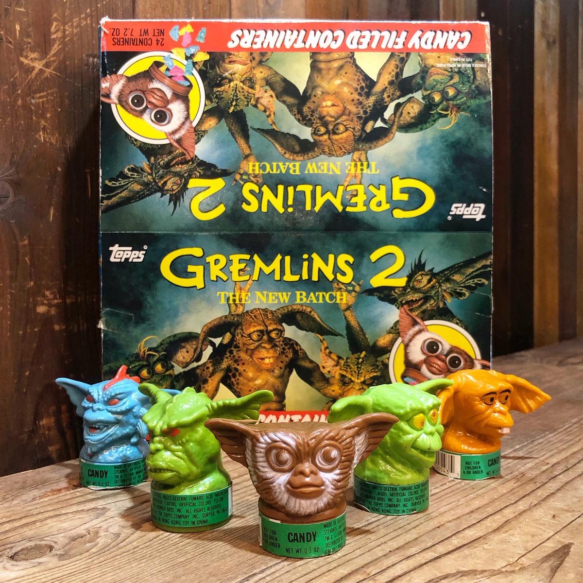 toys_hakidame's tweet photo. *
箱が見つからないし、箱が高いシリーズ、箱付きコンプリート🚩
*
#vintage #gremlins #topps #80s #candycontainer #toys #グレムリン #ホラー #ファンタジー #オモチャ #アメトイ #板橋区 #下赤塚 #地下鉄赤塚 #HAKIDAME https://t.co/ejhwAeLxe1