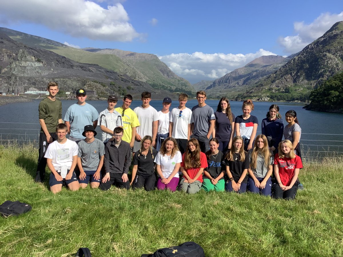 GeographyWhizz's tweet photo. We are homeward bound after 3 wonderful days in Snowdonia with the lower Sixth geographers. A big thank you to Mrs Yates and Dr Dimberline for supporting me on this fieldwork. @TYGeog @BGSBristol #geographyrules #proudtobeBGS https://t.co/ZT3KEhUs4V