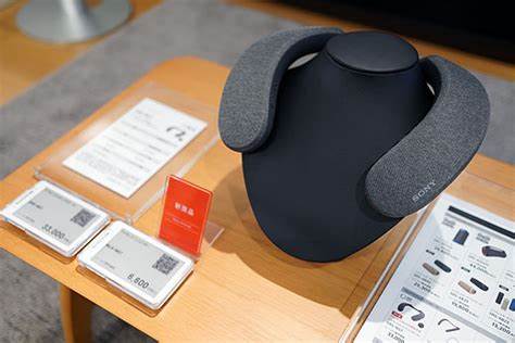 Bonjour <a href="/ppgarcia75/">PP Garcia / PP World (OFFICIEL)</a> j aime se que tu fais, ta bonne humeur que tu nous transmet ainsi que tes voyages. je ne supporte pas de porter des casques et des intra , le monde des casques a conductions osseuse ou comme ce que j ai les casque tour de cou sont méconnu du grand public 😉