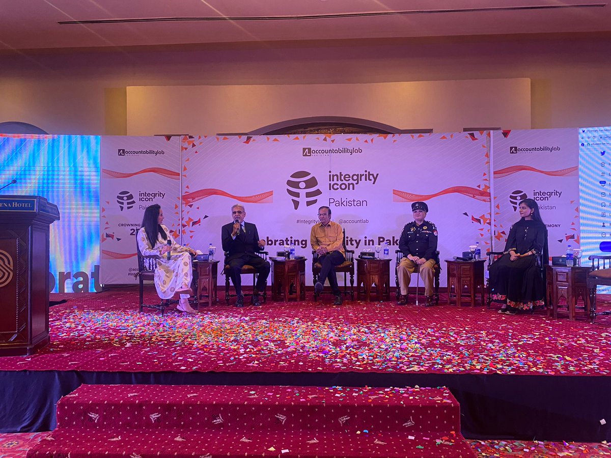 IntegrityIconPK's tweet photo. Introducing the Integrity Icons of 2021. The crowning ceremony is taking place today! 
 #IntegrityMatters
 #Being_Imaandar
 #Anticorruption
 #Honesty
 #PublicServices
 #WorkingForChange
 #PoitiveSocialChange
 #ImpactOfIntegrity https://t.co/DVWJOQPFFY
