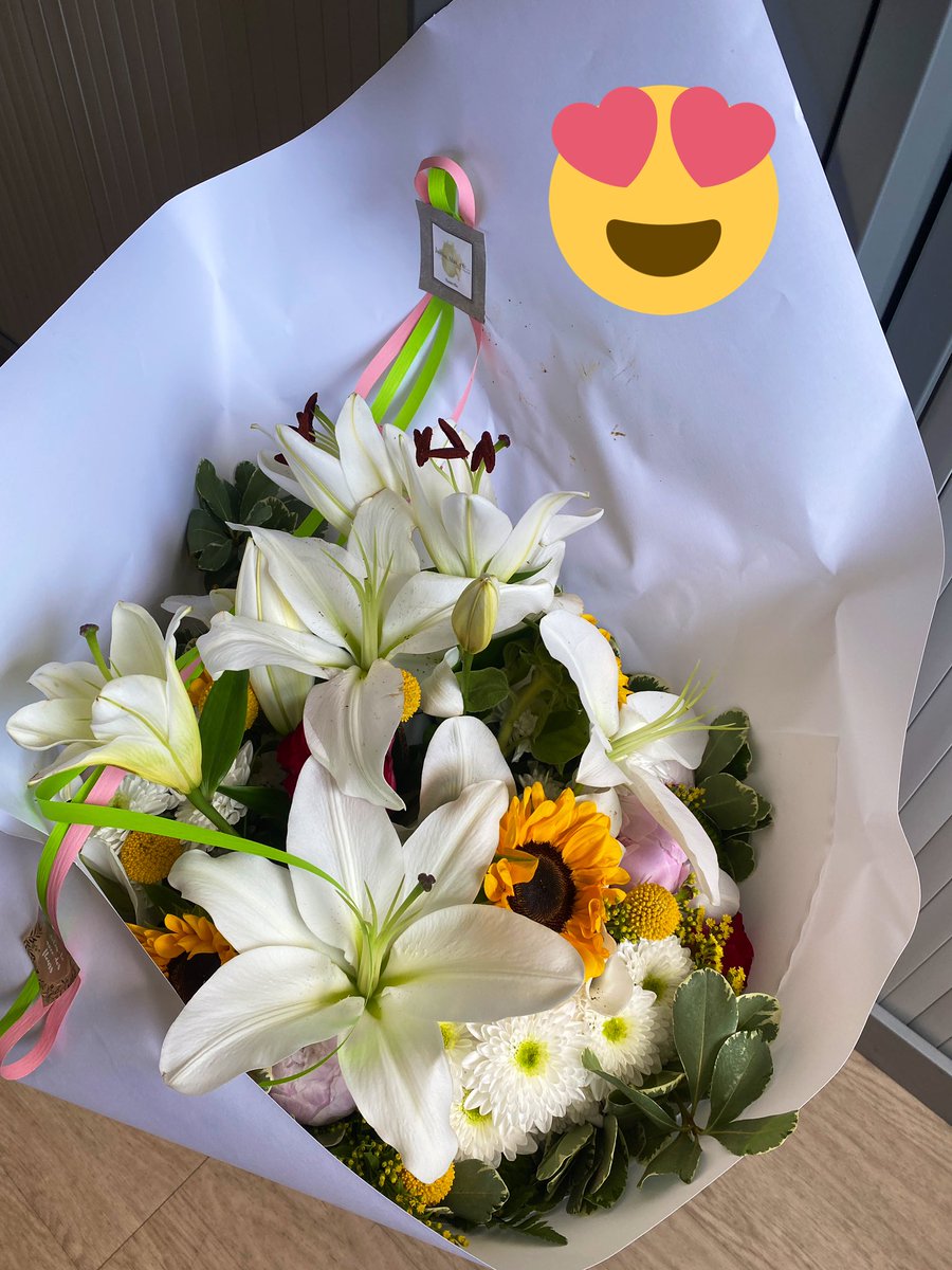 Caroline Massat tweet media