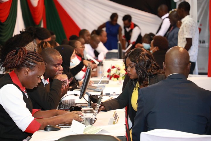 WaruhiuFranklin's tweet photo. Huduma Centres have significantly reduced the cost and time of accessing government services. As a result, citizens have saved Kshs. 68 billion that they could have been spent to access services in government offices. #TenYearsAndBeyond Africa Public Servide Day @HudumaKenya https://t.co/a3AvCXzVCT