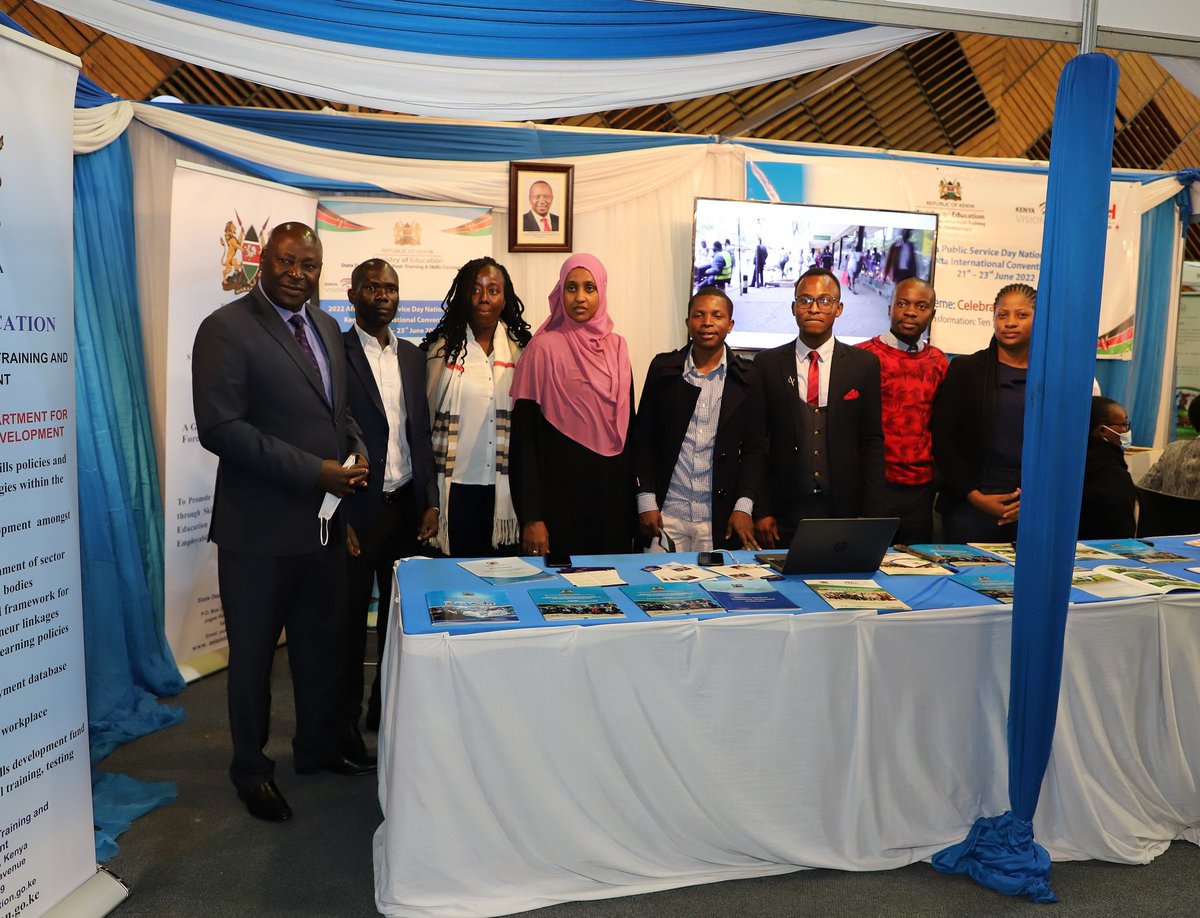 posttraining_ke's tweet photo. S.A, Post Training and Skills Development, Joseph M. Motari, MBS consults with and congratulates the staff on the good work on the ongoing Africa Public Service Week. https://t.co/oXXZK7LPZR