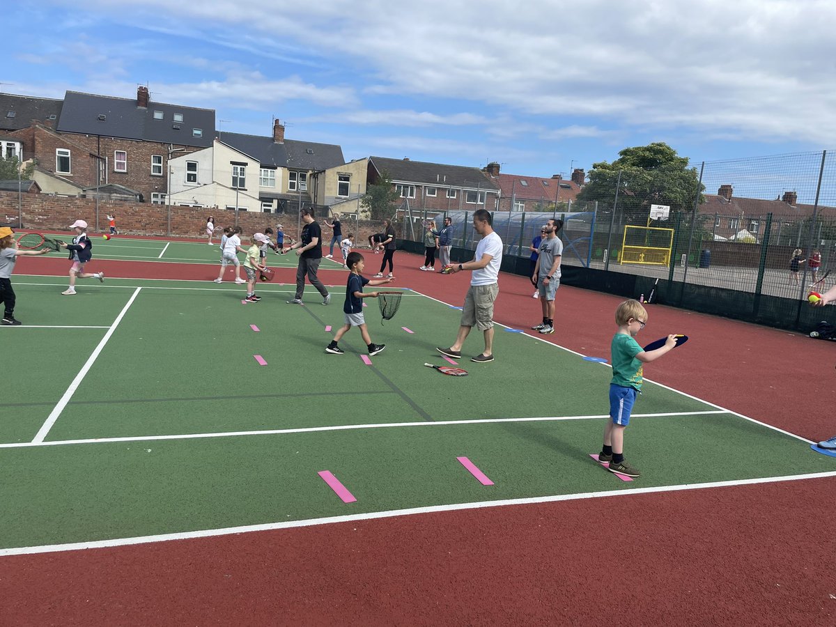 Great session <a href="/EldonGroveTC/">Eldon Grove Tennis Club, Hartlepool</a> with these little guys and girls last night (our 4-6 yr olds)! We had fun, super parental involvement and lots of fab tennis too! <a href="/LTANorthEast/">LTA - North East</a> <a href="/Love_Hartlepool/">Love Hartlepool</a>