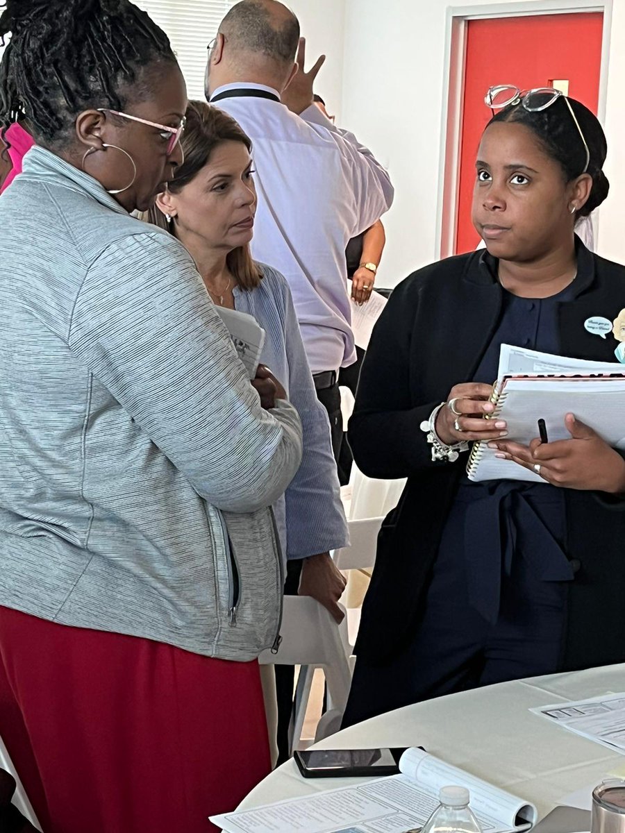 📣 ATTN <a href="/HoustonISD/">Houston ISD</a> Elem Leaders, Did you make it to the <a href="/HISD_ElemMath/">Houston ISD Elementary Math</a> sessions at #SLC2022 #DRIVE on Day 1? If no, join us on Day 3 😊 Register now on SCHED 📲
▪︎ Effective Math Observations &amp; Feedback
▪︎ Math Productive Struggle
Shout Out to our Day 1 Participants 👏🏼👏🏼👏🏼