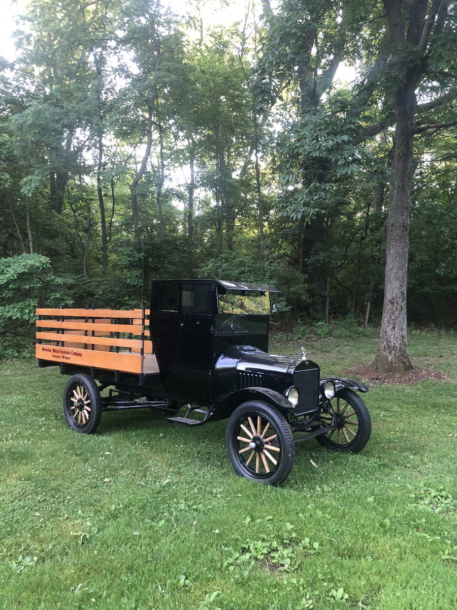 FlaggerVandy's tweet photo. ole’ girl gets some fresh air today. #ModelTT #MichiganMade #DetroitIron #1920s https://t.co/ANNYUcr0VO