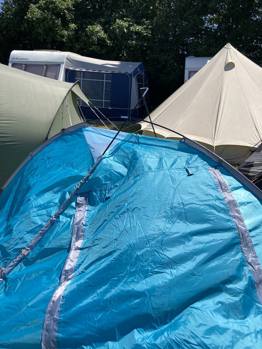 FredsterHayes's tweet photo. 15 minutes into #Glastonbury2022 and our tent died on us. Anyone got a spare? #cheekyrequest #Glastonbury2022 https://t.co/bbLrcH1e9A