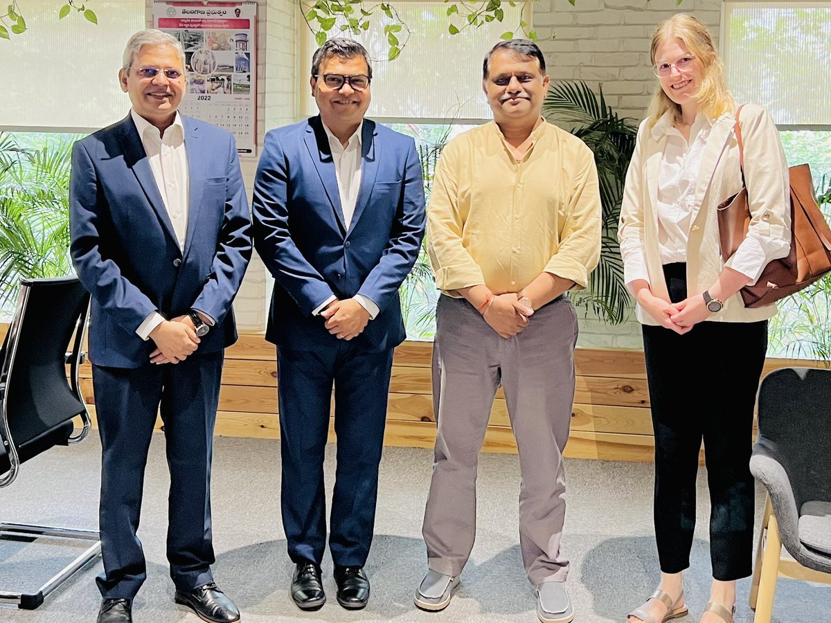 Dan Banik tweet media