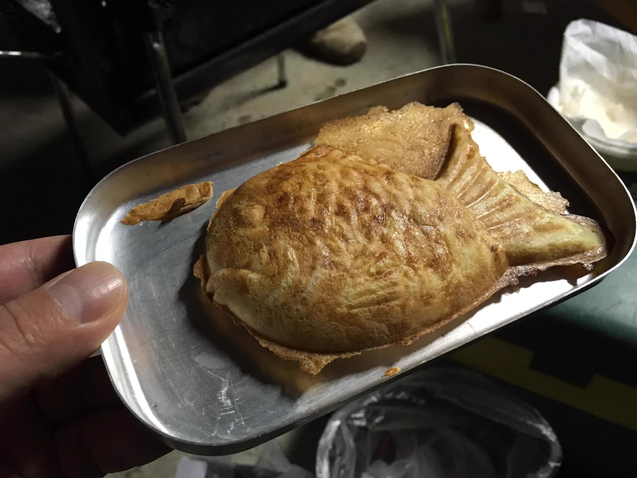 @kmr731 たい焼きの金型でタコ焼き作ってみました 