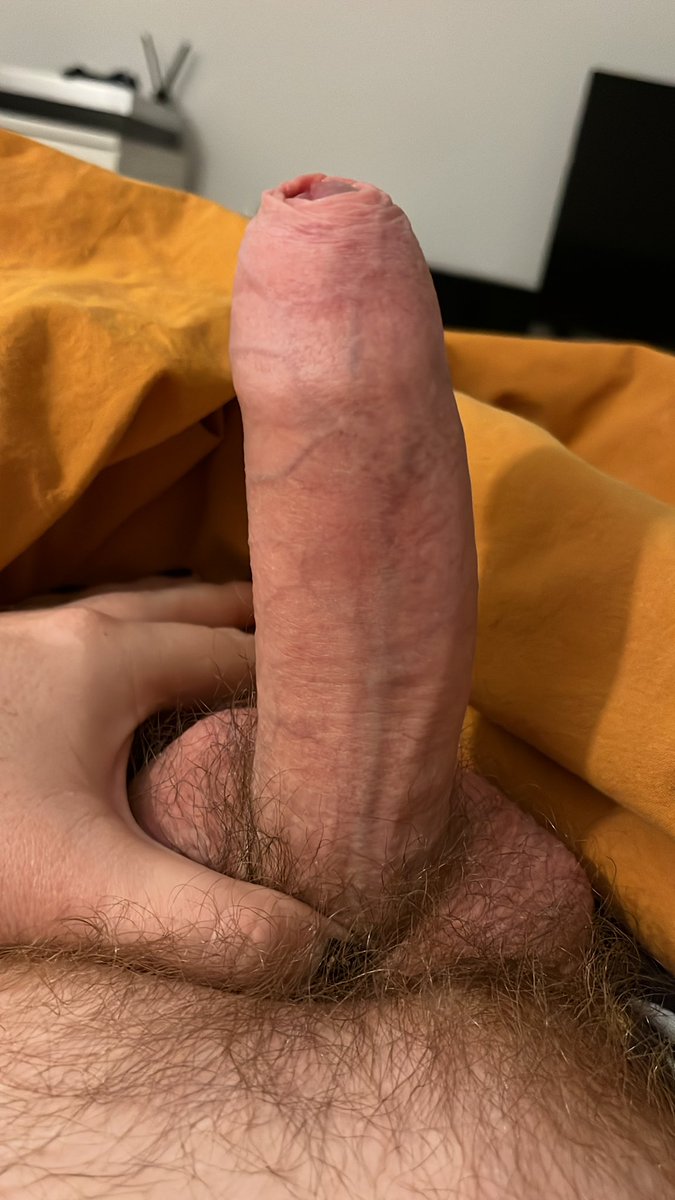 _hungtop's tweet photo. Hard as a fucking rock tonight #gayaus #gaygoldcoast #gaybrisbane #teamuc #teamhung #gaygc #gaybris @Aussiemenexhib1 https://t.co/RrhvGCAurz