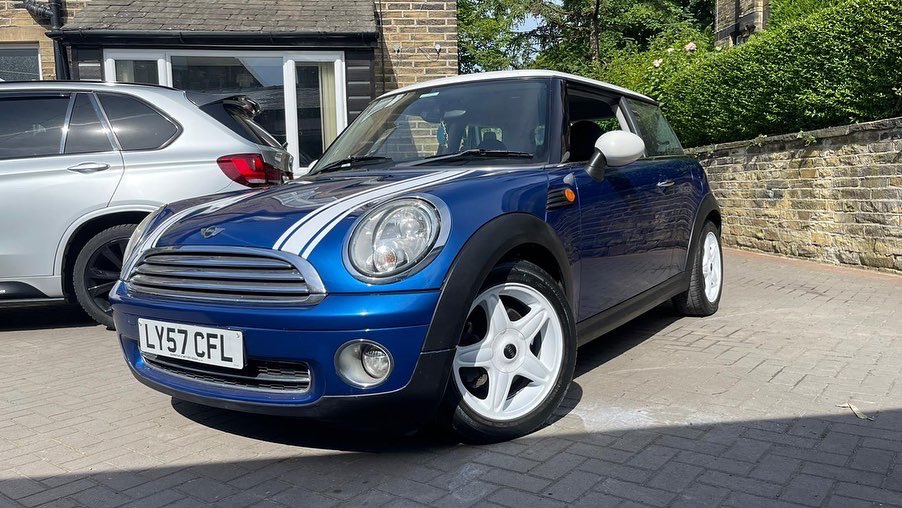 tim_bastow's tweet photo. Stunning Cooper 1.6 6 speed reconditioned cylinder head timing chain done MOT Jan 2023 £1995 #arrowgarage https://t.co/YKEdtNR4cj