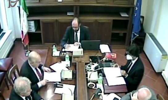 Montecitorio's tweet photo. #Previdenza obbligatoria e complementare, in Commissione #EntiGestori audizione del Presidente dell'Ente nazionale di previdenza e di assistenza farmacisti #Enpaf, Emilio Croce. Diretta: https://t.co/iKuZ7t6MbJ #OpenCamera #OpenParlamento https://t.co/9SukZ6Yxh6