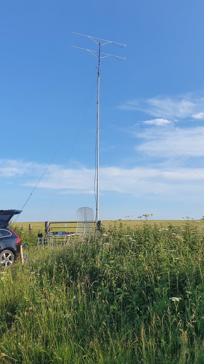 Great to be out for #23cm #UKAC last night from #WalburyHill with a big station. 70 QSO's in 24 Squares, ODX was DL2VJ in JN39 at 637km. Plenty of G,GW,GM,GJ,EI,F,PA in the log. Thanks for all the QSO's and to Jules M0UGA for the use of his QRO kit. #hamradio #hamr #1296MHz