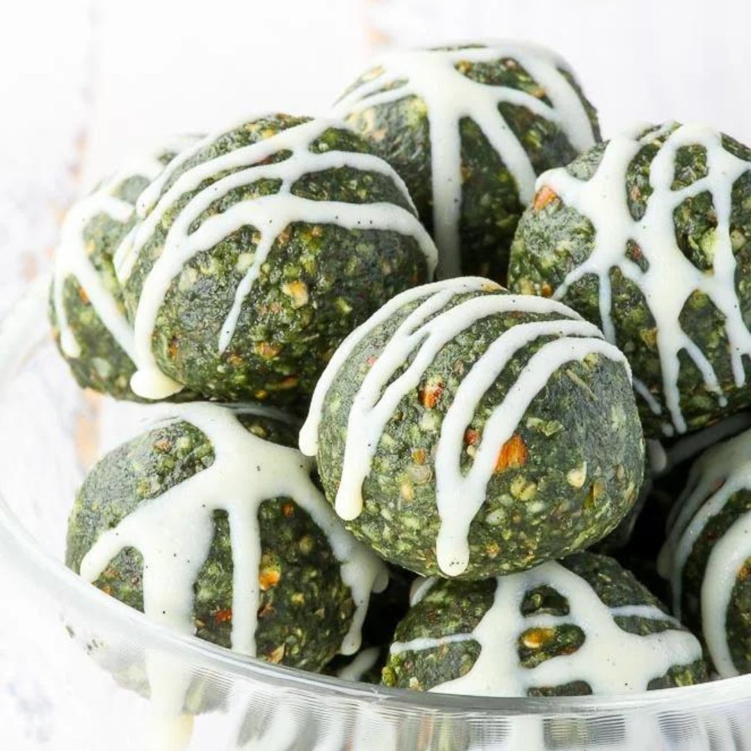 ZenTeaLeaf's tweet photo. These Matcha no bake energy bites make the perfect morning snack! It gives a gentle caffeine kick of vitamins and minerals.

TRY &amp; MAKE YOURS NOW!! 👉 https://t.co/GQzXXl3VzK

👉 Follow us @zentealeaf

#zentealeaf #matcha⁠ #healthylifestyle #vegan #desserts #matchaenergyballs https://t.co/cQH9g1mcGq
