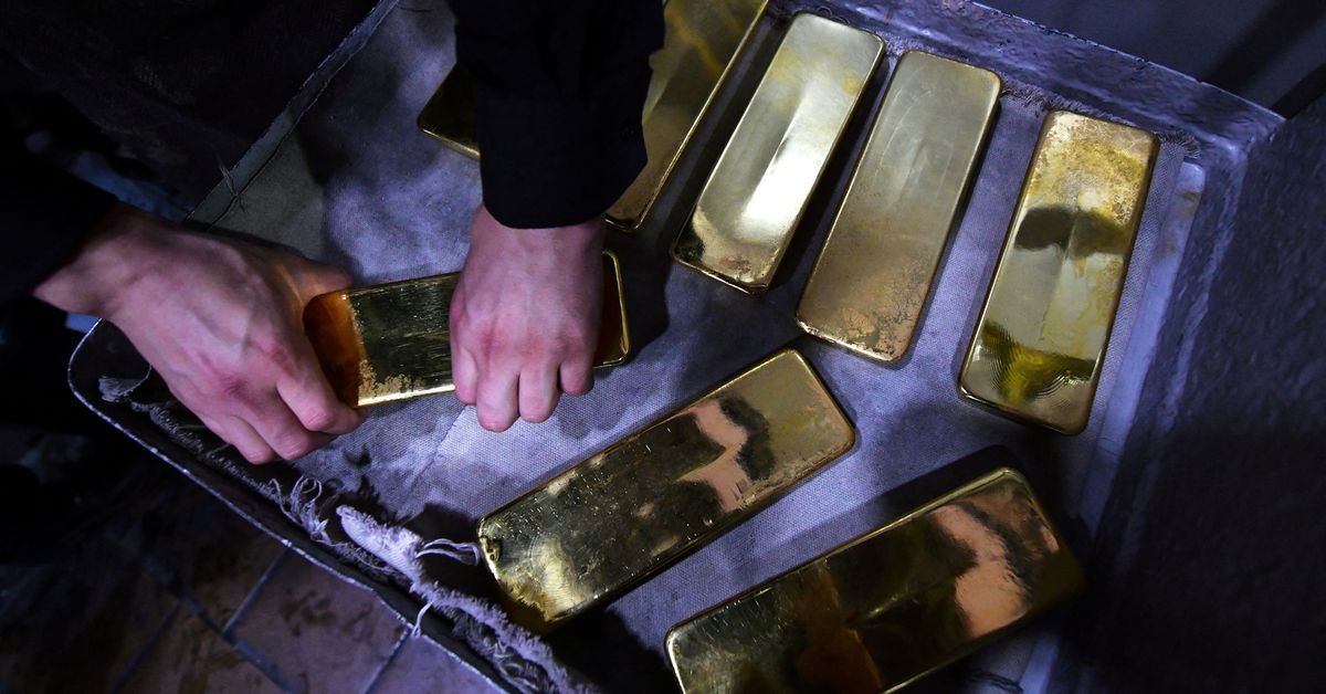 Reuters's tweet photo. Switzerland imported Russian gold in May for first time since Ukraine attack https://t.co/kX8JZYAw74 https://t.co/eM6YoywlJv