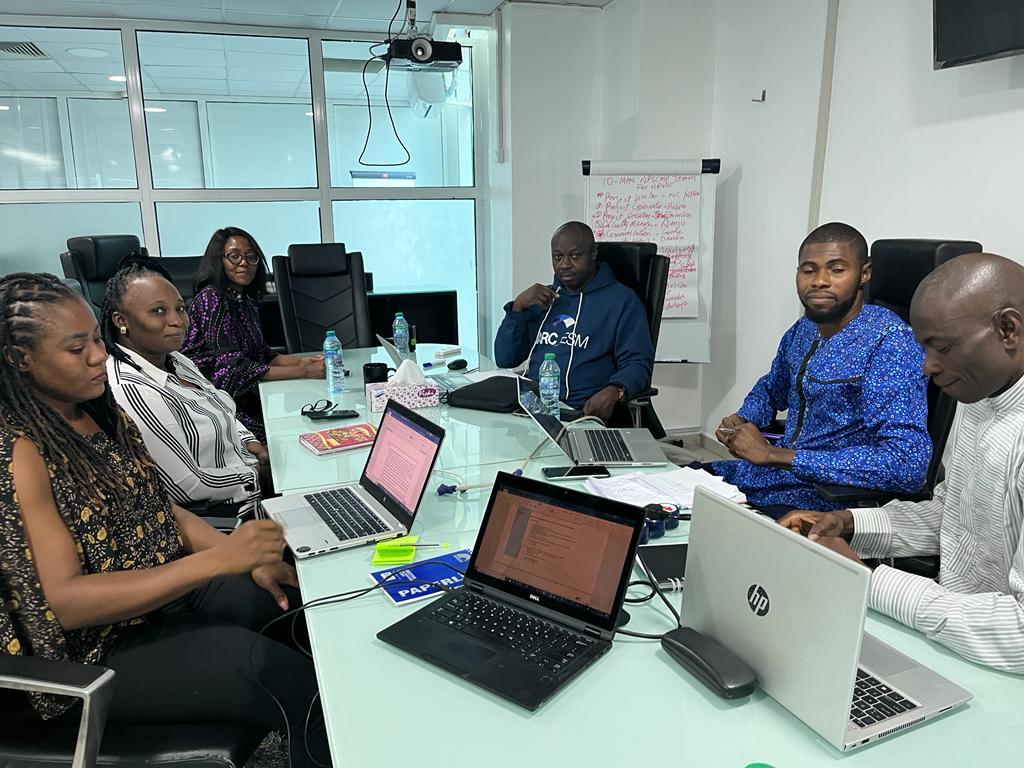 ARC_ESM's tweet photo. 1st planning meeting for the @PplthatDeliver #HR4SCM Professionalization project between @nscip & @ARC_ESM held yesterday at Abuja. A 10-man team for the project implementation was identified. https://t.co/hAY9M9aoUX