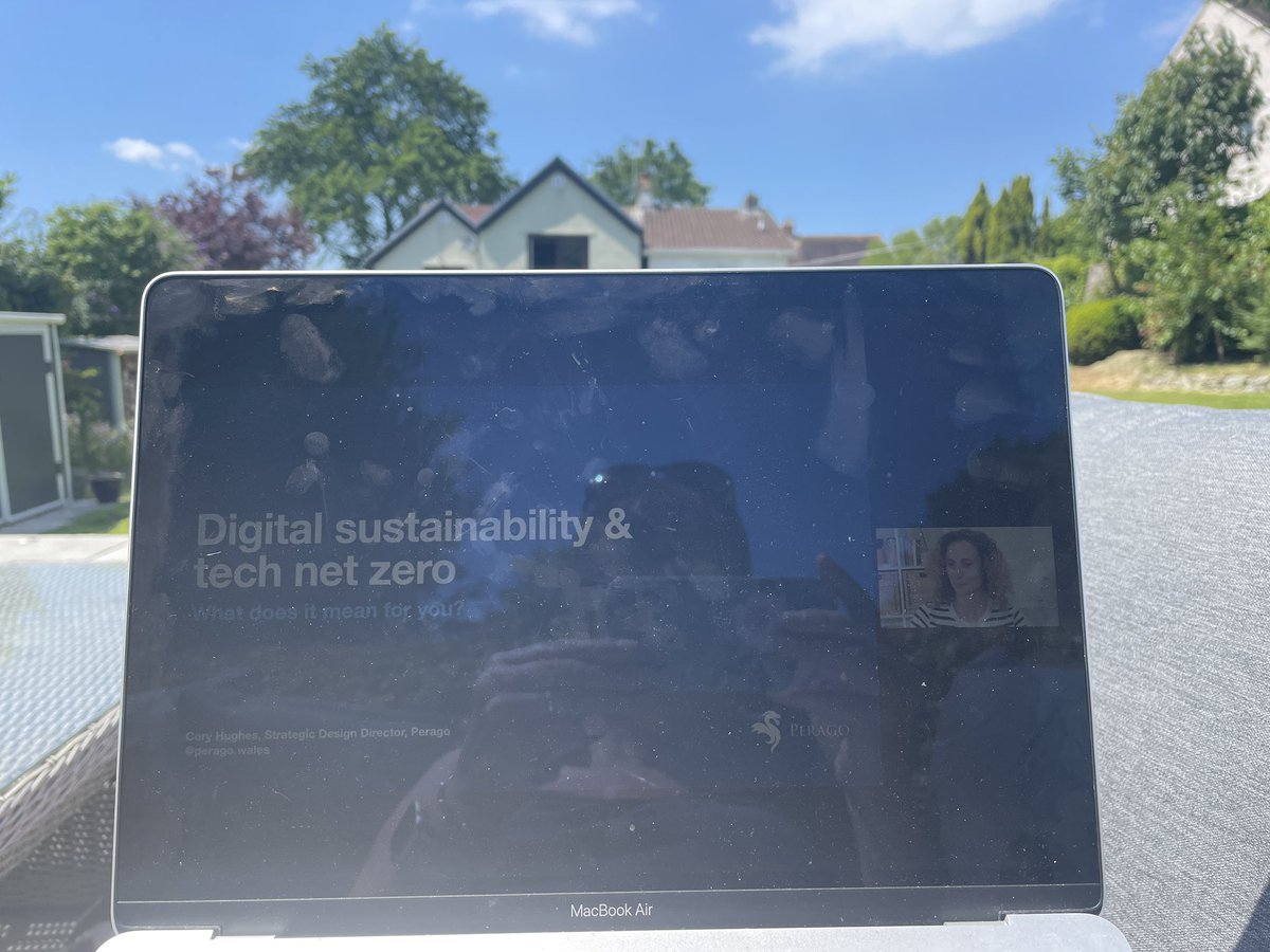 torfordy's tweet photo. Sunshine, @DigiLeaders, #TechNetZero and @corynhughes. Makes for a nice Wednesday lunchtime. https://t.co/dUy4QpI6t4