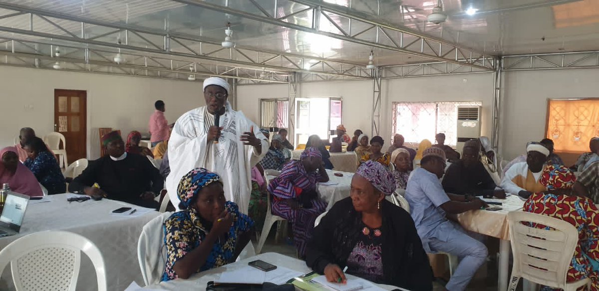 leads_nigeria's tweet photo. Agriculture with the support of the Alliance for a Green Revolution in Africa (AGRA). In attendance are representatives of government agencies, civil society, religious and traditional leaders, women agricultural groups and the media.
@AGRAAlliance 
@KadunaMOAgric 
@armti_ng https://t.co/lVOaR8ZRRK