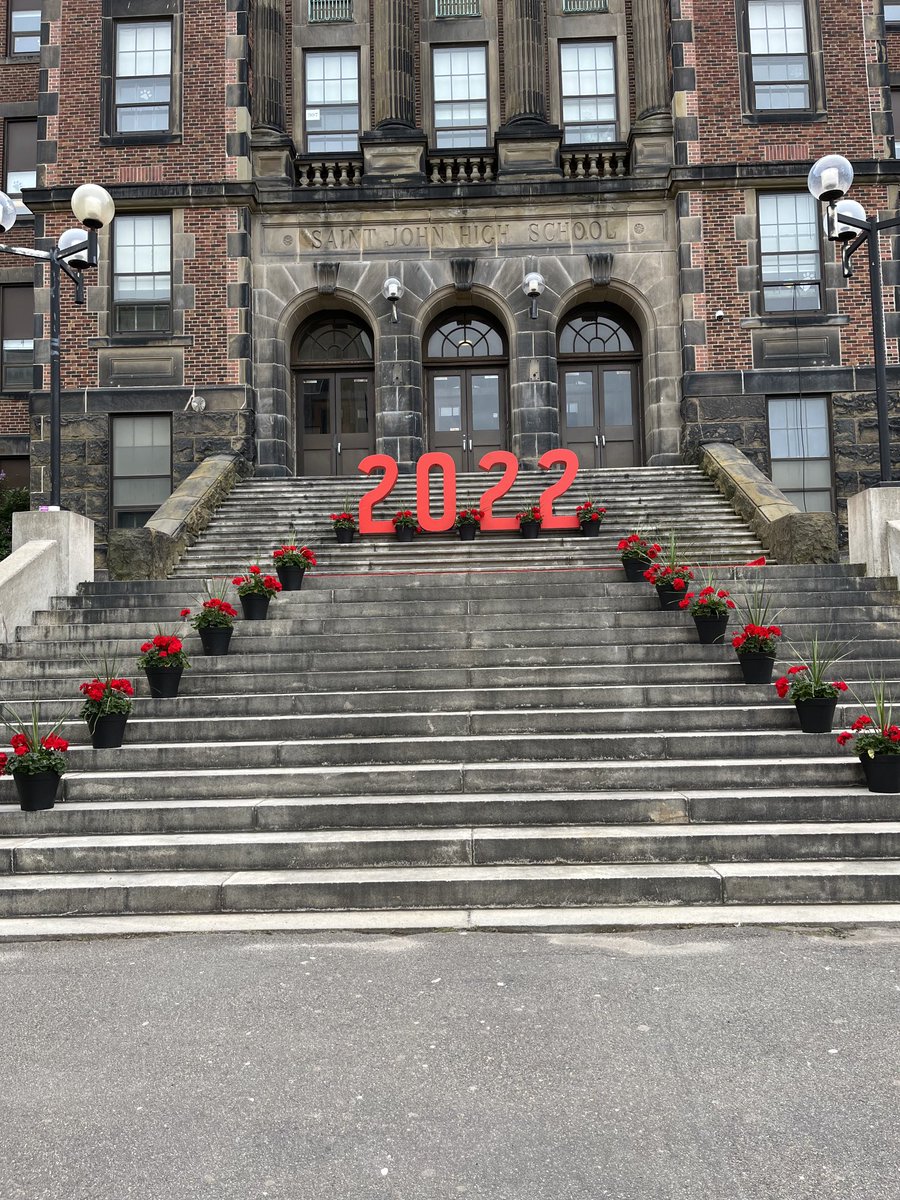 And we are ready to seize the day! Congratulations to all of our graduates - we are so proud of you ! ⁦<a href="/SJHighSchool/">SJHS</a>⁩ ⁦<a href="/SJHighAlumni/">Saint John High School Alumni</a>⁩ 🐾🐾🎉👨‍🎓👩‍🎓
