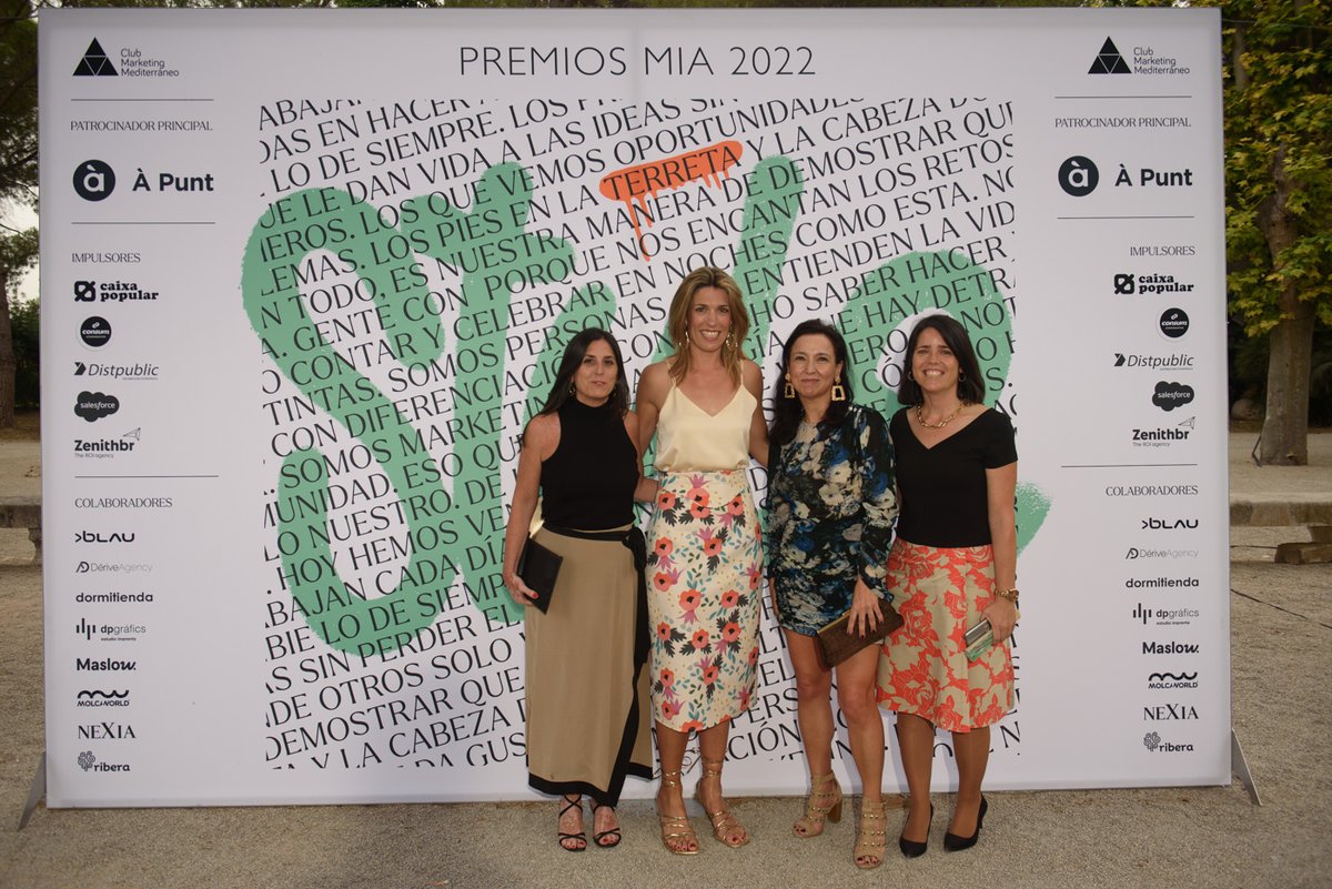 managementss's tweet photo. Hace una semana 
🤝Reencuentros y premios 🎖
#PremiosMIA2022

𝙇𝙊𝙑𝙀𝙍𝙎 𝘿𝙀 𝙇𝙊 𝙉𝙐𝙀𝙎𝙏𝙍𝙊

🏵👏Enhorabuena al @clubmktmed y a todos los premiados x su talento y buen hacer.
👉 https://t.co/M27VuGXn51 

@apunt_media

 #marketing #ClubMarketingMediterraneo https://t.co/JwHpeX58Y1
