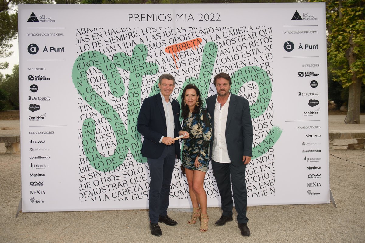 managementss's tweet photo. Hace una semana 
🤝Reencuentros y premios 🎖
#PremiosMIA2022

𝙇𝙊𝙑𝙀𝙍𝙎 𝘿𝙀 𝙇𝙊 𝙉𝙐𝙀𝙎𝙏𝙍𝙊

🏵👏Enhorabuena al @clubmktmed y a todos los premiados x su talento y buen hacer.
👉 https://t.co/M27VuGXn51 

@apunt_media

 #marketing #ClubMarketingMediterraneo https://t.co/JwHpeX58Y1