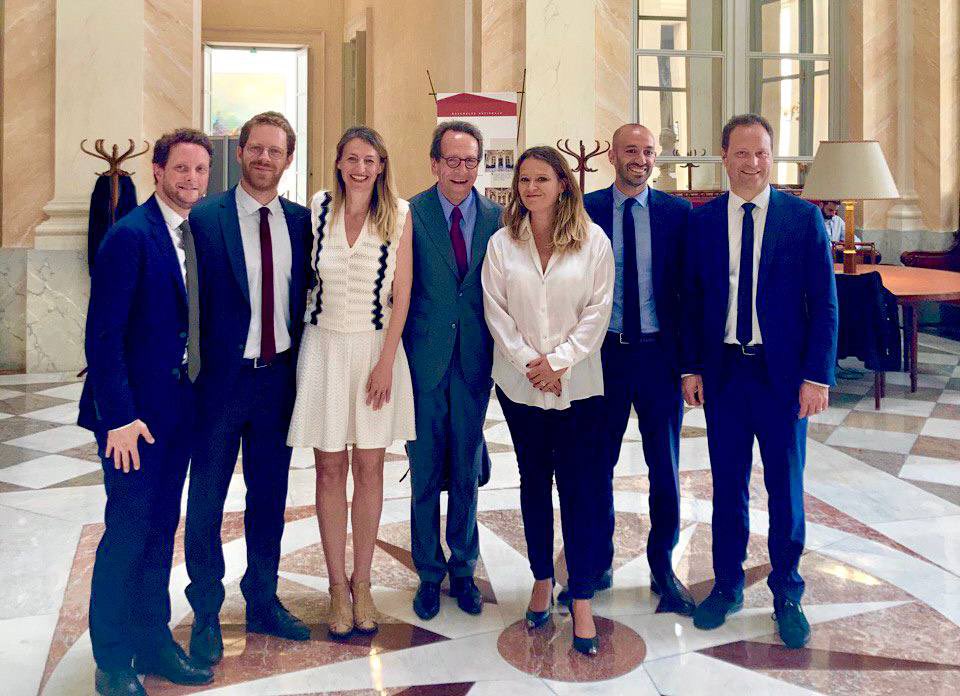 À l’Assemblée nationale ce matin avec mes collègues députés #Renaissance de Paris. Au travail !