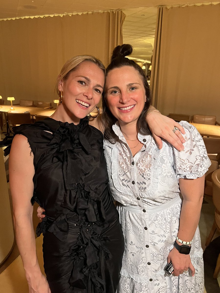 Gm Gm! Waking up smiling after such a fab night w my fab cohost Dayna!! 

<a href="/unblcd/">unblcd</a> + @MissOCoolGirls !!!