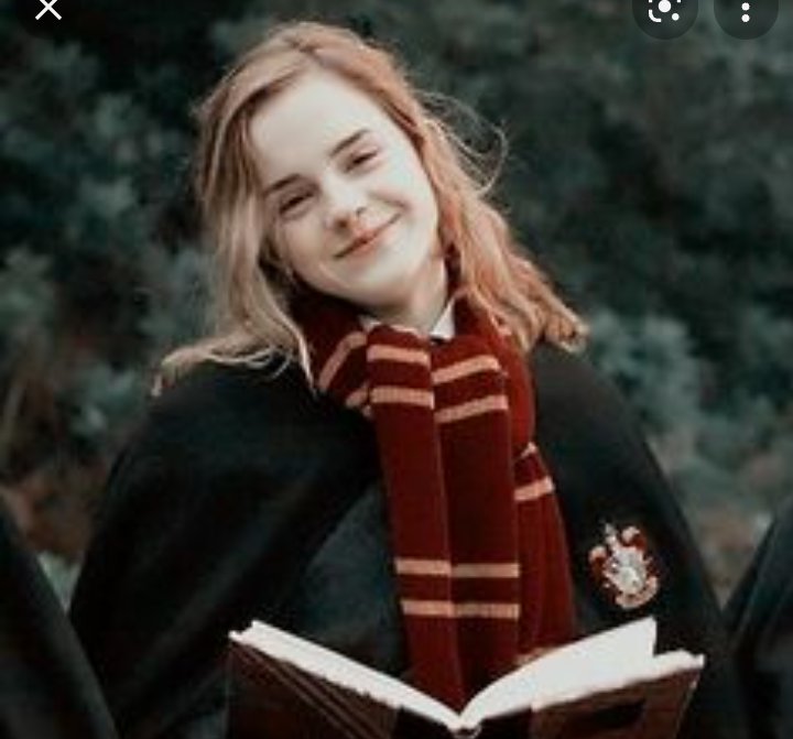 I wanted to tell a little more about myself!
Slytherin
She/Her
Favorite character: Hermione Granger