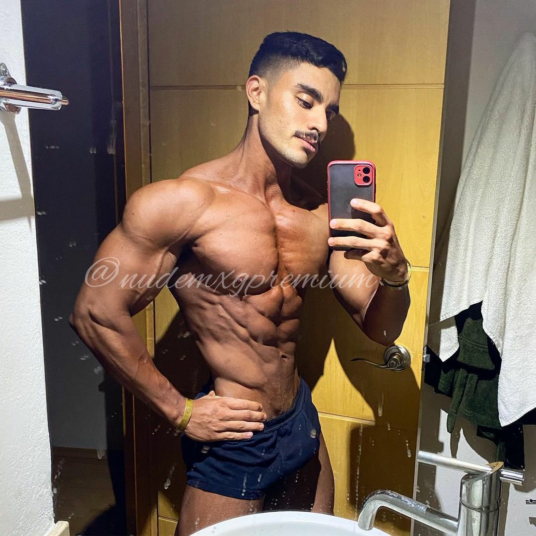 __nudeguys's tweet photo. 🔞 CONTENIDO DISPONIBLE MAMADITO 🔥 ENSEÑANDO CULO,PITO, PATAS, MECOS 💦 @nudemxgpremium 💰 UNETE AHORA! 😈 https://t.co/a4s52QhVzp