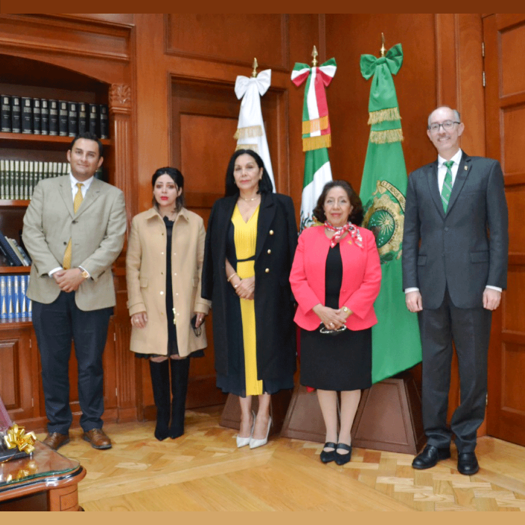 IMCP_Toluca's tweet photo. 🔴 El día de ayer, se llevó a cabo la FIRMA DE CONVENIO de la @UAEM_MX  con nuestro Colegio, siendo una colaboración en para beneficio de ambas instituciones.

¡ENHORABUENA! 👏 https://t.co/BiEHaNcIGQ