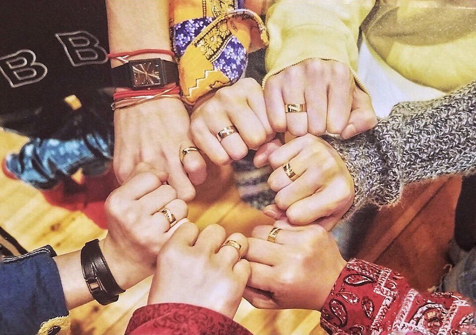 gotbam1s's tweet photo. #GOT7  #갓세븐  
#MARK  #마크  
#JAYB  #제이비  
#JACKSON  #잭슨  
#JINYOUNG  #진영  
#YOUNGJAE  #영재 
#BAMBAM  #뱀뱀  
#YUGYEOM #유겸  
#IGOT7 
#GOT7FOREVER 💞🫶🏻 https://t.co/qyIAxT7BXQ