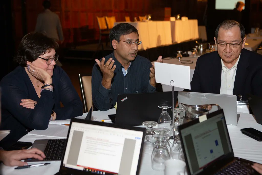 DDBootCamp1's tweet photo. Pharma experts become siloed over time. That is why the Drug Development Boot Camp(R) is invaluable in getting them back on track. Register now at https://t.co/iXTkakykMn https://t.co/XHF142DQTT