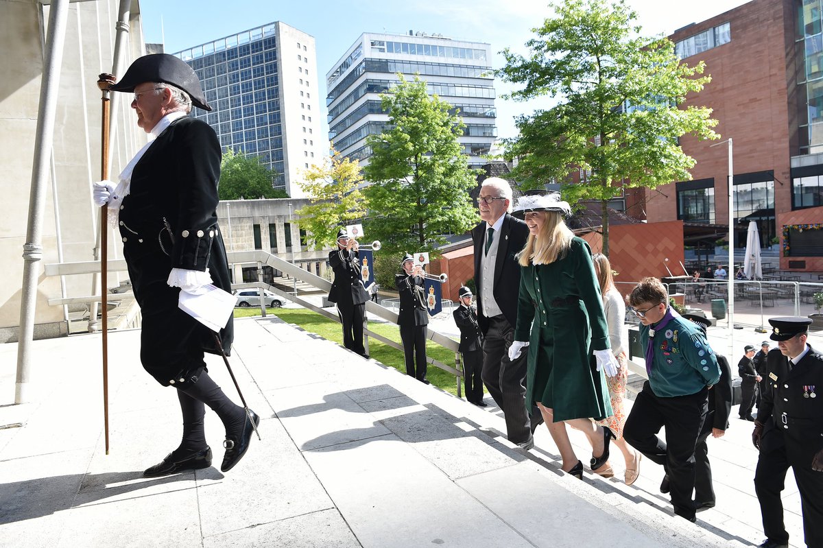 CountessPR's tweet photo. A memorable day, my portrait hanging as #HighSheriff Greater Manchester #ManchesterCrownCourt @gmpolice @GMPDogs @gmpband @manchesterfire #Judiciary #DLs @PaulGriffithsDL representing Lord Lieutenant @GMLO_UK led by #UnderSheriff David Cam DL https://t.co/60M5y3TgXD
