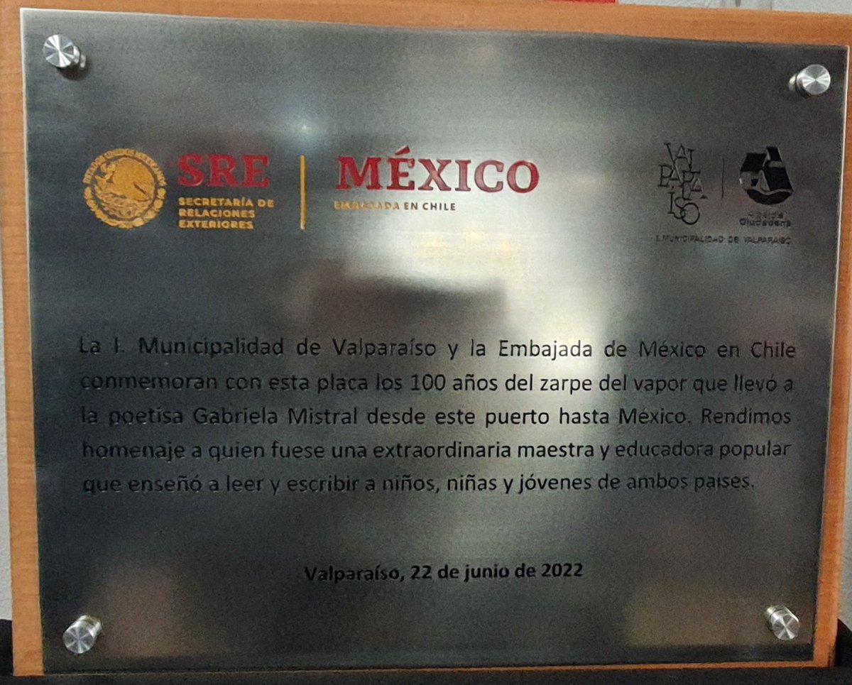 PortValparaiso's tweet photo. Los 100 años del zarpe desde #Valparaíso a #México, de nuestra poetisa Gabriela Mistral, será recordado a través de una placa que será instalada en el Muelle Prat de @PortValparaiso https://t.co/910qxS0QlR