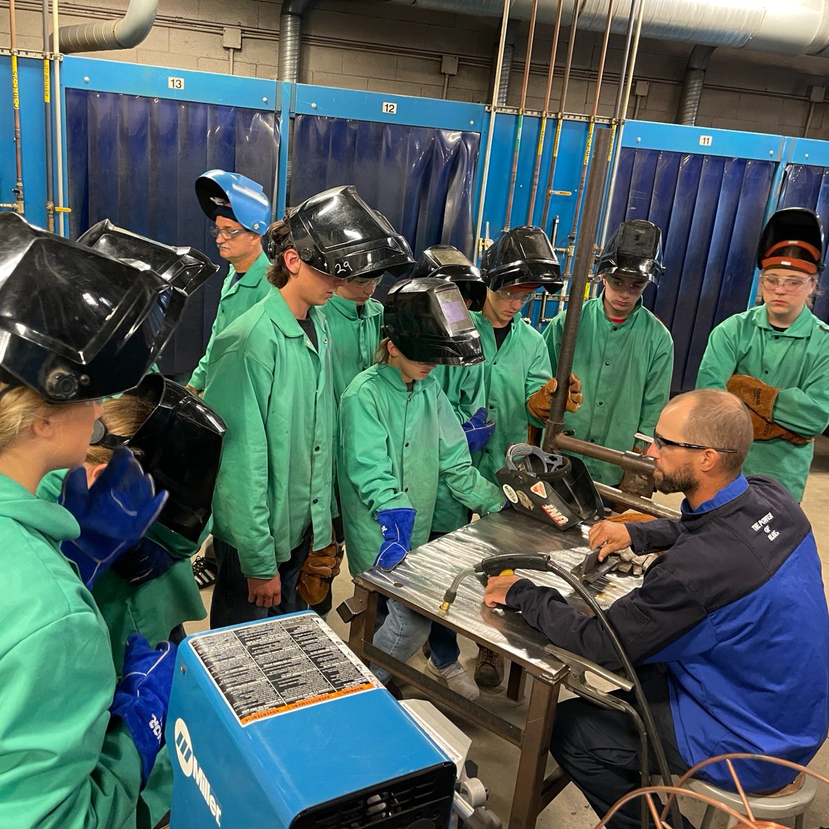lakeshoretech's tweet photo. Students ages 12 to 15 stepped into the world of welding and fabrication at Lakeshore Technical College Learn to Burn Camp! The students learned about Mig welding and oxyfuel/plasma cutting.
#LakeshoreProud #LTCProud #Welding #LearntoBurn https://t.co/Yl7ILWSVXk