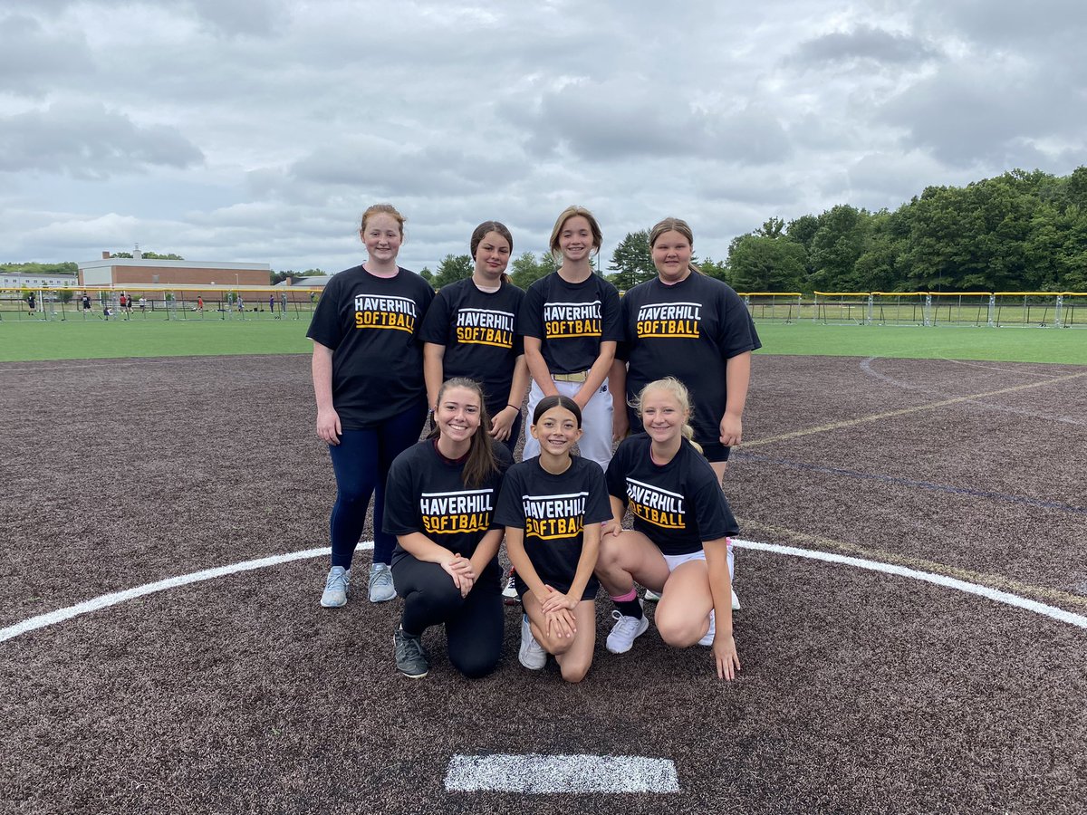 HilliesSoftball's tweet photo. Thanks to all our future Hillies for attending our clinic this week! 🥎 Congratulations to our Campers of the Day! 👏 #Lila #Jadyn #Arden https://t.co/hUBkzoNEyP