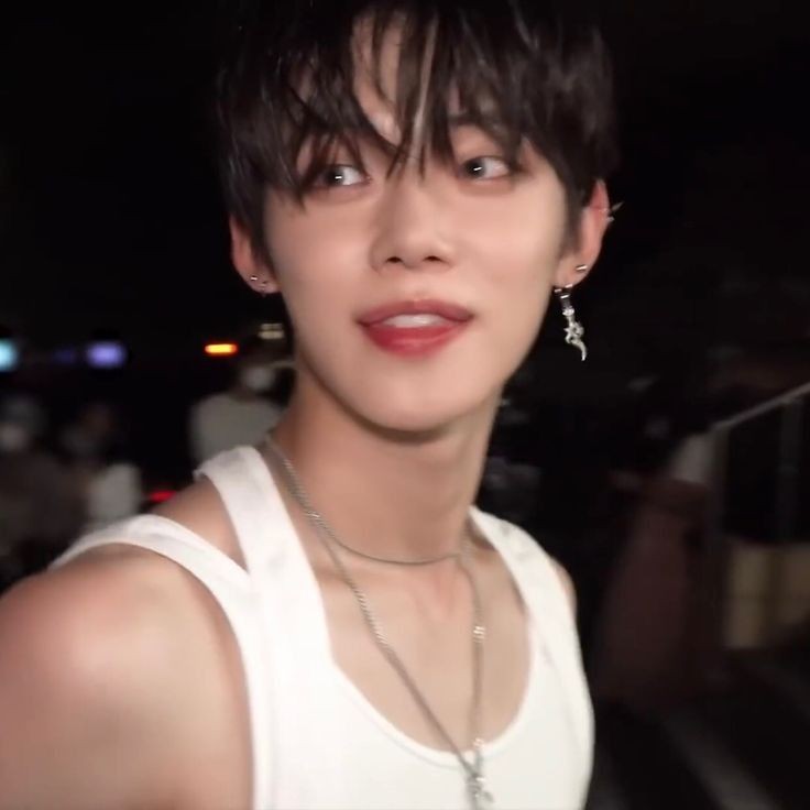 0913ZONE's tweet photo. hi! this is a new account dedicated to txt's choi yeonjun. i will be posting of his photos, gifs, edits etc. please retweet this and show him all the support and love you have🦊💘 https://t.co/gv4YkrXX9e