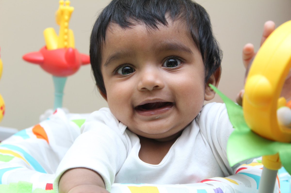 ANirmalkanna's tweet image. Congratulations Daddy😍 #MUNgrad