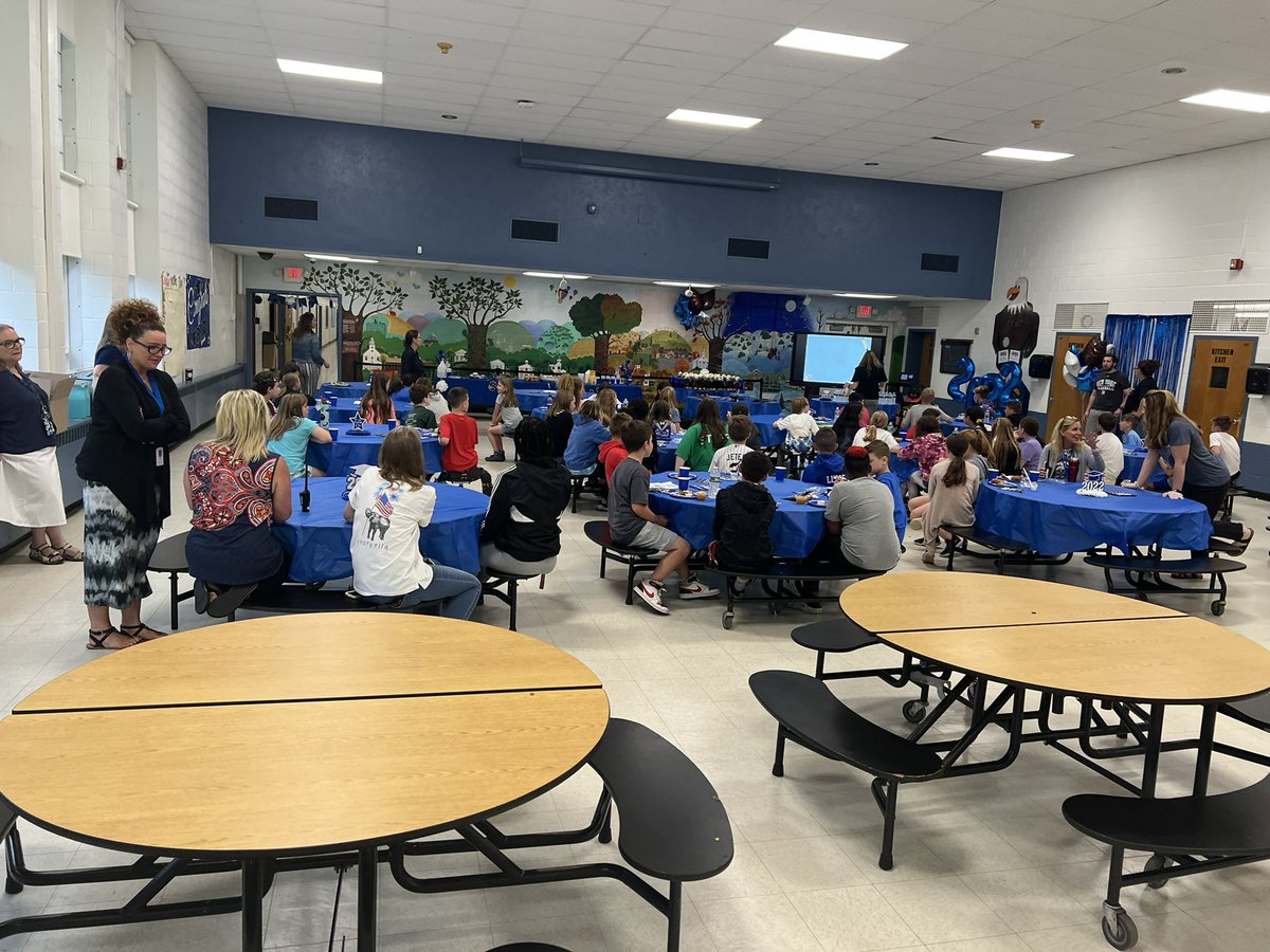 MitchellReg14's tweet photo. Congratulations to our fifth grade students!  
It was a beautiful graduation and a wonderful breakfast celebration.  Good luck in the Middle School! https://t.co/o2azQcxaIB