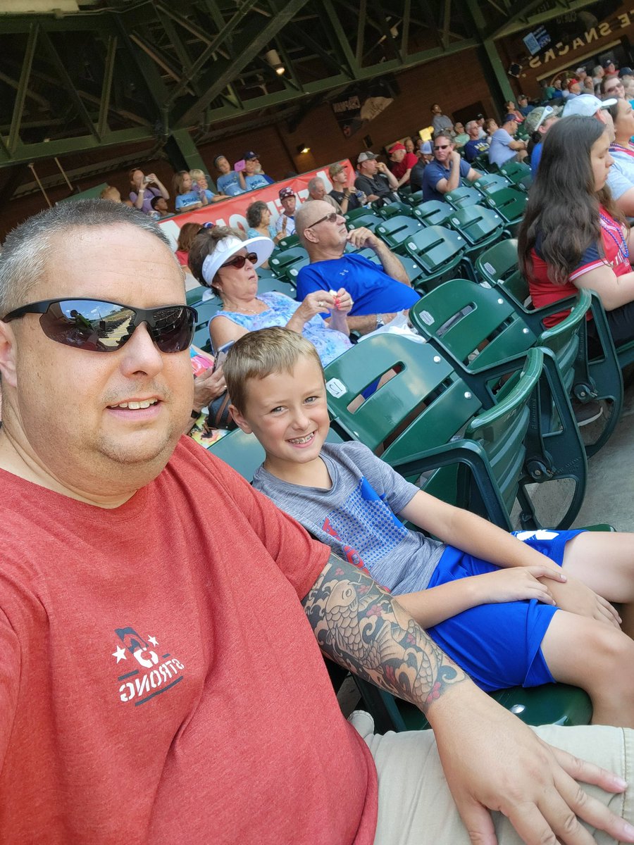 B_Rodgers77's tweet photo. #gobatsgo https://t.co/bmbjTOEYx0