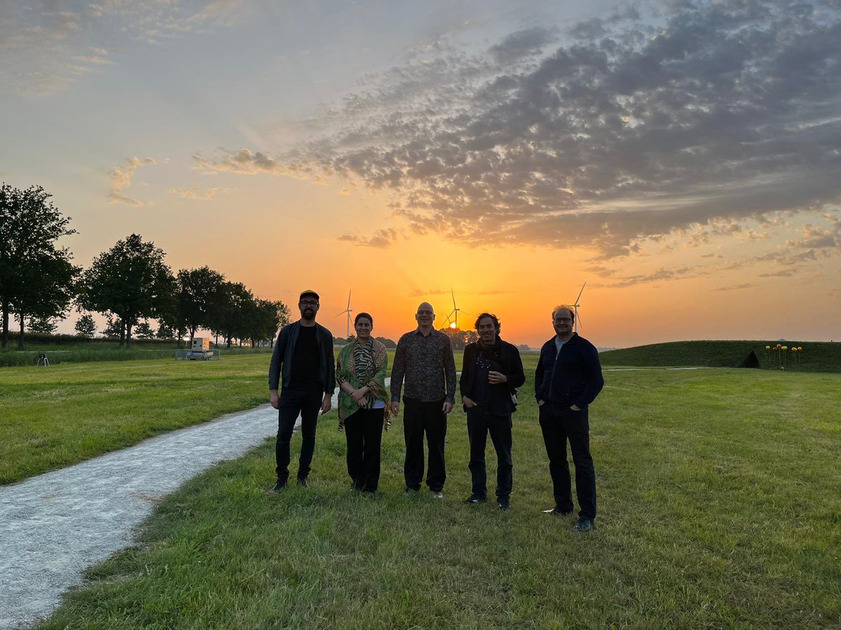 Nice #sunrise picture with @yannikyriakides after the performance of his new piece ‘Observatory’ for @EnsembleBP , commissioned by @ProvincieFL