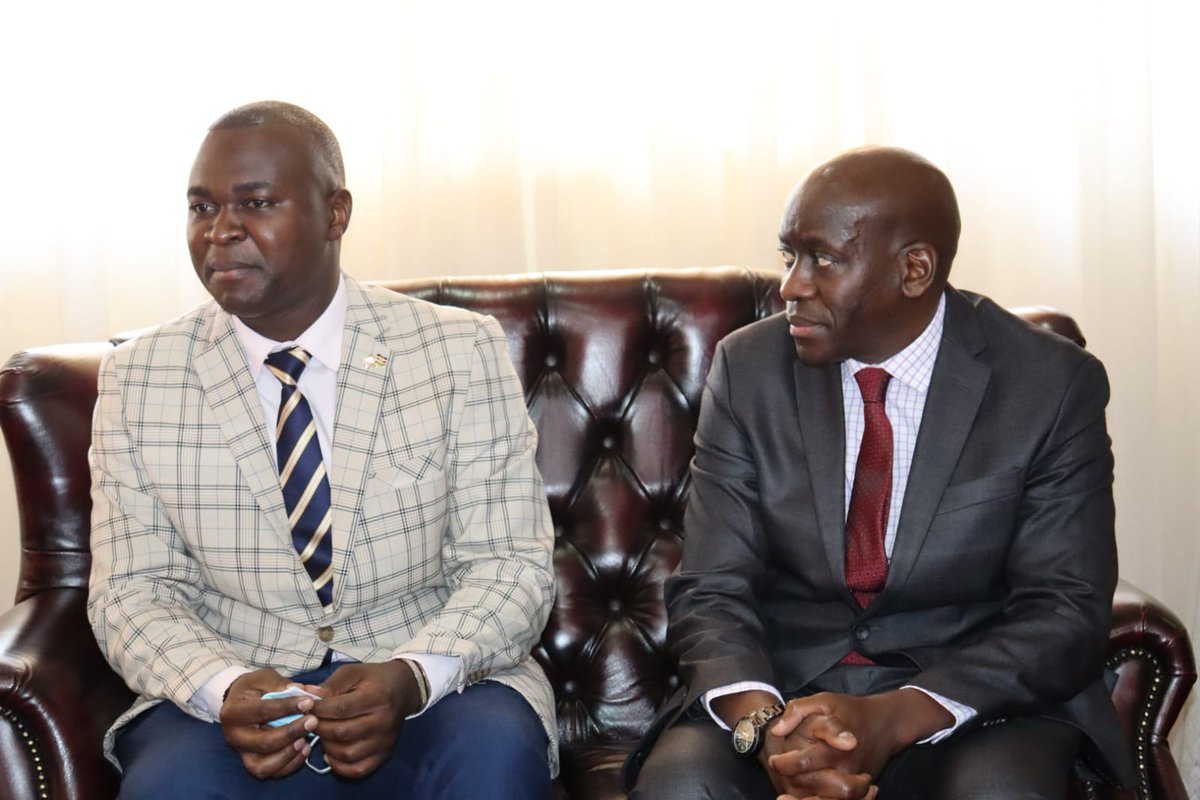 Mr. Fredrick Omondi, a MANDELA Washington Fellowship Alumni together with his PARTNER Dr. Jibril Solomon, Ph.D., from MASSACHUSETTS, USA are in Siaya County to undertake conflict resolution, youth EMPOWERMENT &amp; peacebuilding strategy sessions with a host of local young LEADERS