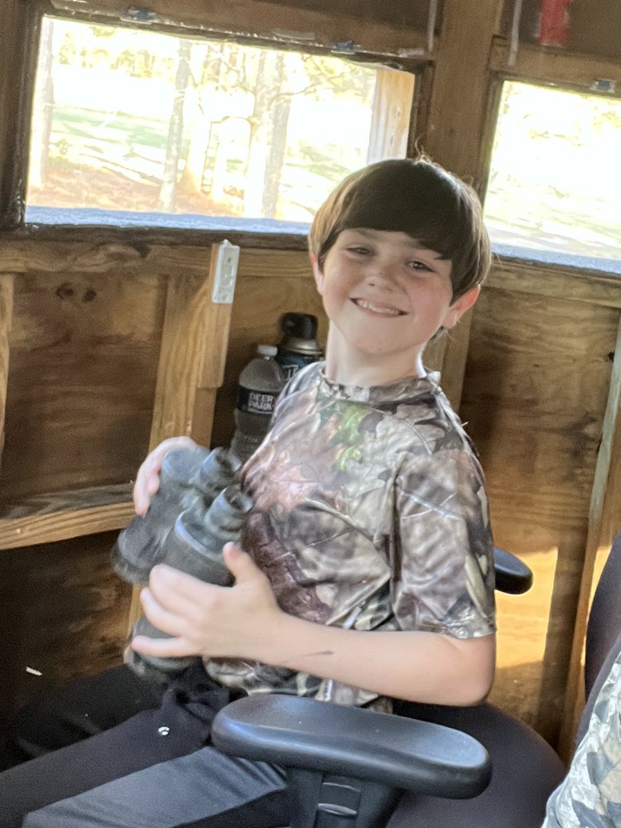 rjsmithcomedy's tweet photo. Shout out to @MrBeast for inspiring my son! My 10yr old boy has been saving up a while for a golf cart to drive around the neighborhood but he just saw #mrbeast give aid to the Ukrainian refugees and he decided to donate his golf cart money to also help the refugees! #prouddad https://t.co/bb0rhBWj7X