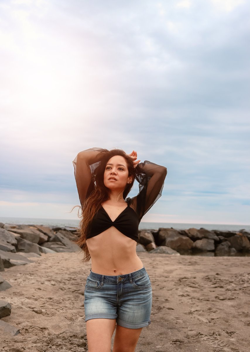 SparklingCarla_'s tweet photo. TOMORROW (6/23) the TOP 20 will be revealed! And as of this moment, we are right on track. ☺️ Please keep supporting with your daily vote and sharing with friends and family. Let's go into Phase 2 strong! 💪🏼 Show you love with your vote here: https://t.co/PpN4Qjfzyd https://t.co/Vfsx6Ad7GE