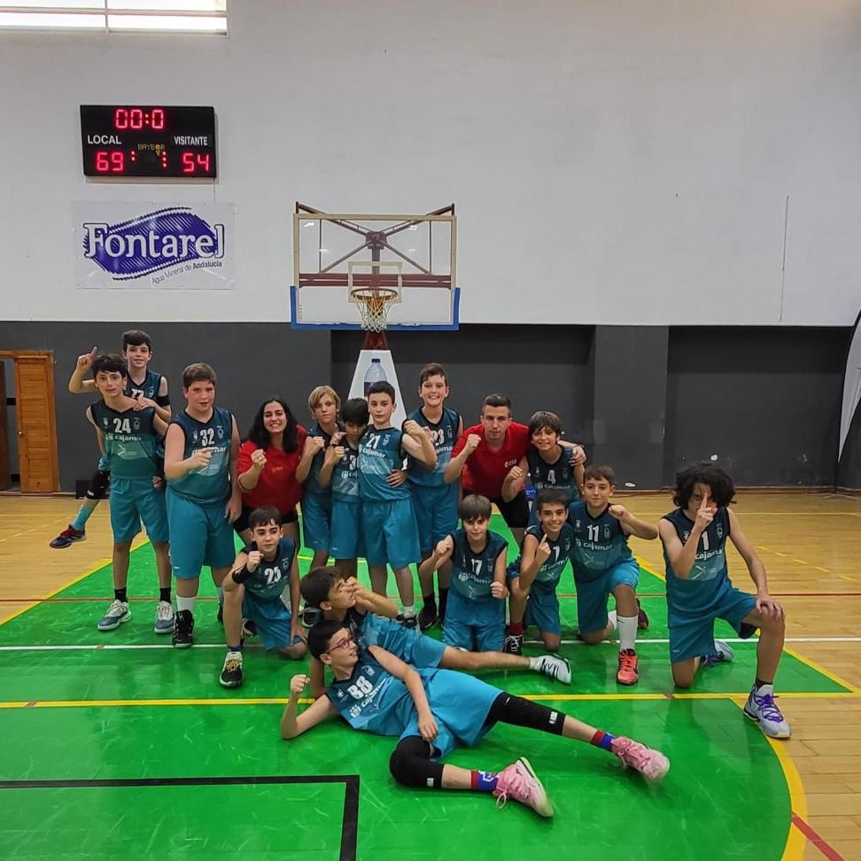 cbalmeria's tweet photo. ⛏️🏀 Empezamos el CADEBA mini @FAB_Andaluza  #sanlucardebarrameda con victoria vs @JaenCB en un partido muy disputado 
Enhorabuena 👏👏

#Formamoscompitiendo
#Competimosformando 
@Cajamar @cbalmeria https://t.co/wL1pClDiqK