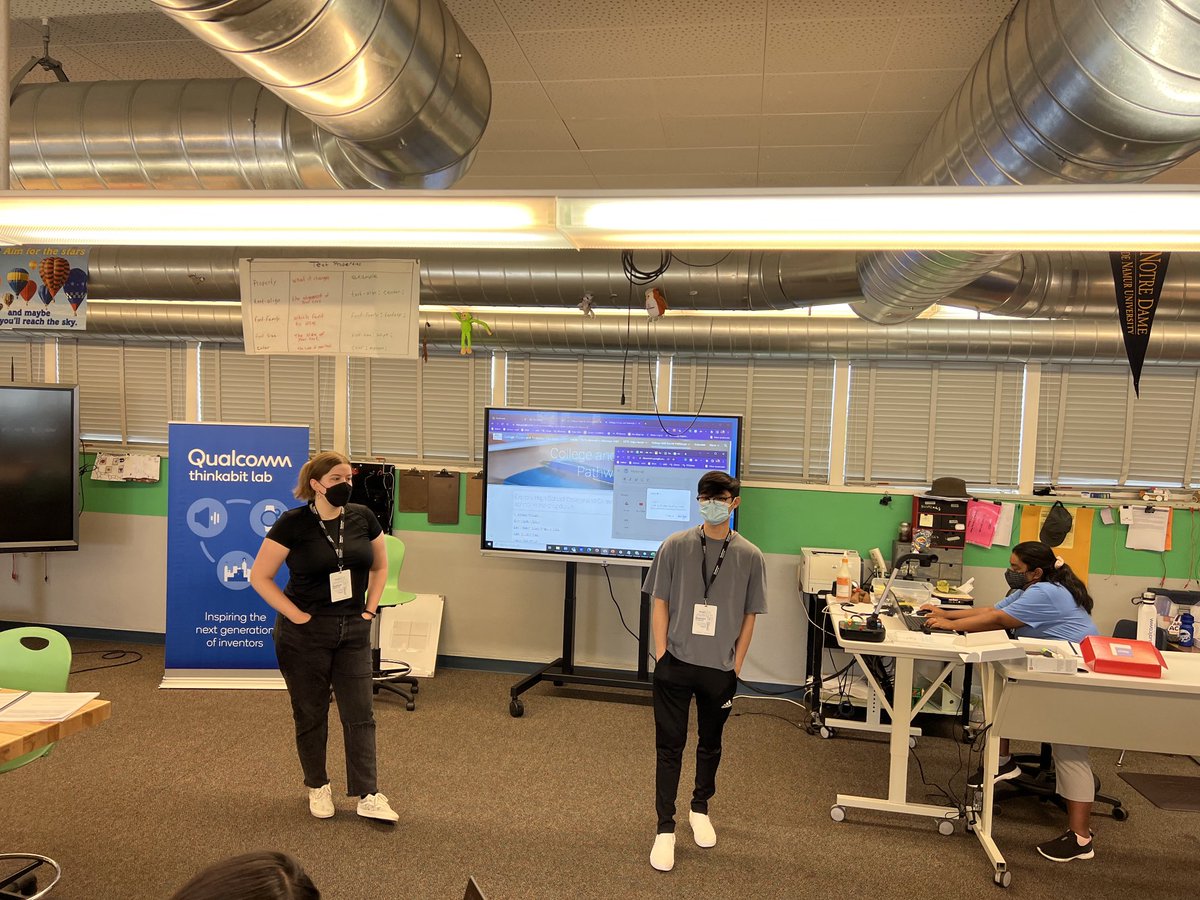 CcteMrs's tweet photo. Discovering our strengths, interest &amp; values with ⁦@xellofuture⁩ today during the ⁦@QualcommforGood⁩ #thinkabit ⁦@sdschools⁩ summer experience ⁦@TaftMiddle⁩ ☀️ ⁦@smvielma⁩ ⁦@PartnerSD⁩ ⁦@CounselingSDUSD⁩ ⁦@ASCAtweets⁩ https://t.co/rnOXvyFeQ4