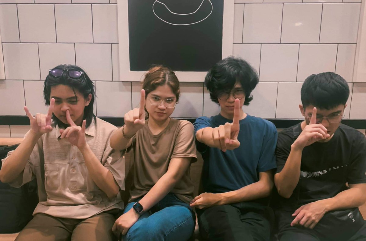 heyjunemusic's tweet photo. HEY, WE ARE 1 https://t.co/xGCJKvgqsp